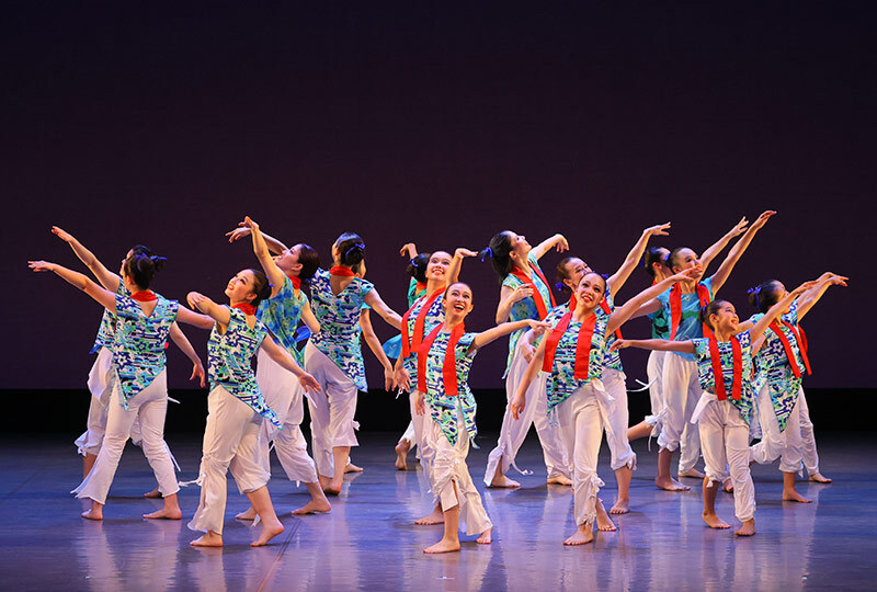 バレエで身につく美しい姿勢や所作